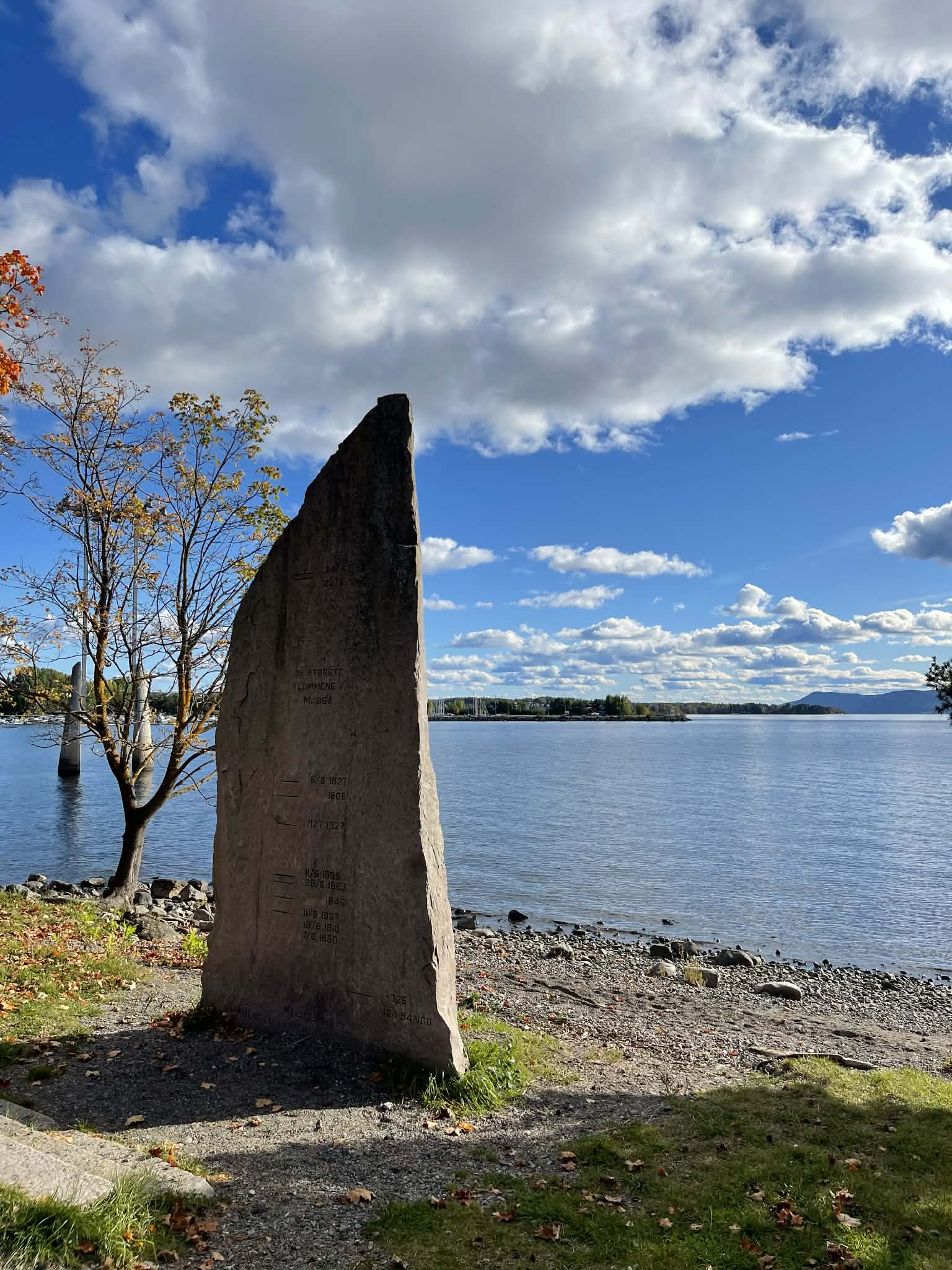 Utforsk historiske Domkirkeodden og sentrum